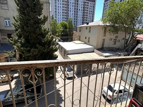 Elan №6336896 - Bakı, Nəriman Nərimanov m., 3 otaqlı, 75 m², 3/5 mərtəbə