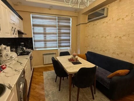 2-room apartment, 90 m², Memar Əcəmi: 240 000 ₼ 5