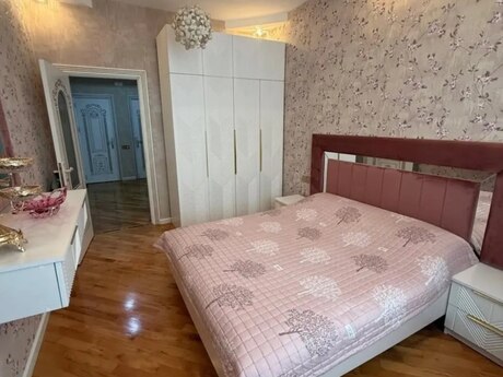 2-room apartment, 90 m², Memar Əcəmi: 240 000 ₼ 2