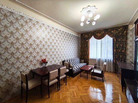 Elan №6337132 - Bakı, Nizami m., 3 otaqlı, 50 m², 2/4 mərtəbə