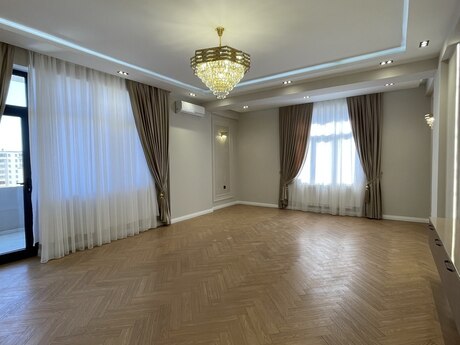 3-комнатная квартира, 132 м², 28 May: 470 000 ₼ 3