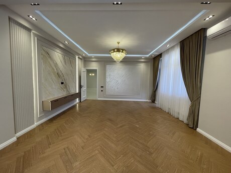 3-комнатная квартира, 132 м², 28 May: 470 000 ₼ 2
