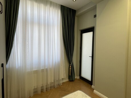 3-комнатная квартира, 132 м², 28 May: 470 000 ₼ 5