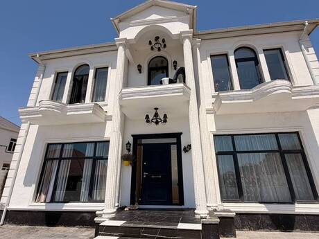 Elan №6337190 - Bakı, Badamdar q., 5 otaqlı, 200 m²