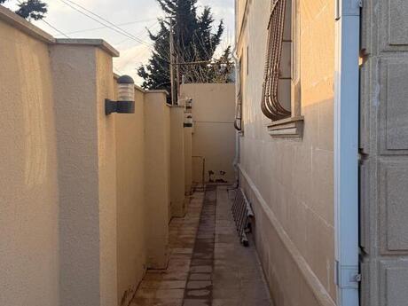 10 otaqlı həyət evi/bağ evi - Zığ q. - 206 m²