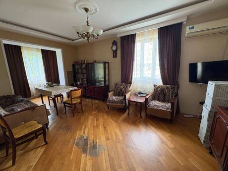 Elan №6337304 - Bakı, Gənclik m., 3 otaqlı, 100 m², 4/8 mərtəbə