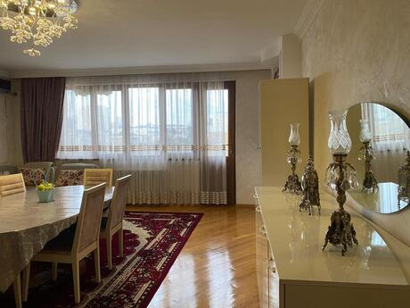 4 otaqlı mənzil, 116 m², 8 Noyabr: 310 000 ₼ 2