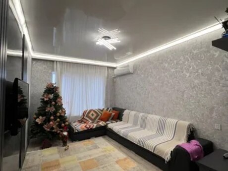 Продаётся 3-комнатная квартира в старом фонде, Azadlıq Prospekti, 90 м², 235 000 AZN, фото 2 / 9