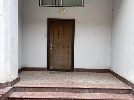 Объявление №6337481 - Баку, м. Иншаатчылар, 8-комн., 235 м²