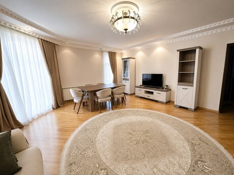 4 otaqlı mənzil, 153 m², Nəriman Nərimanov: 369 000 ₼ 2