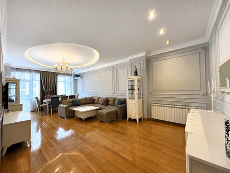 3-комнатная квартира, 177 м², Gənclik: 549 000 ₼ 3