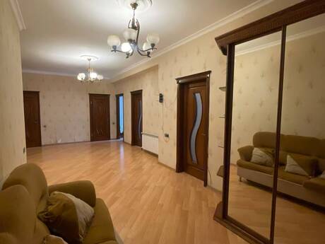 3-комн. новостройка - Насиминский  р. - 140 м²