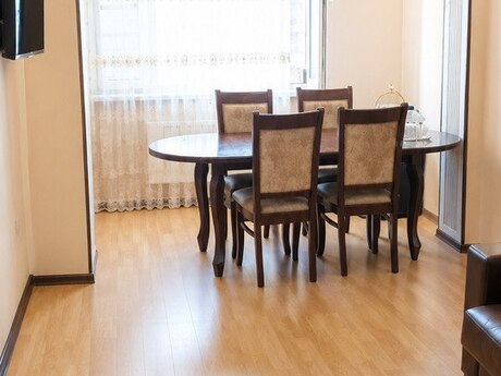 Elan №6337674 - Bakı, 28 May m., 2 otaqlı, 65 m², 5/9 mərtəbə