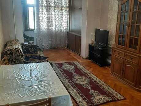 Elan №6337883 - Bakı, Neftçilər m., 3 otaqlı, 75 m², 3/5 mərtəbə
