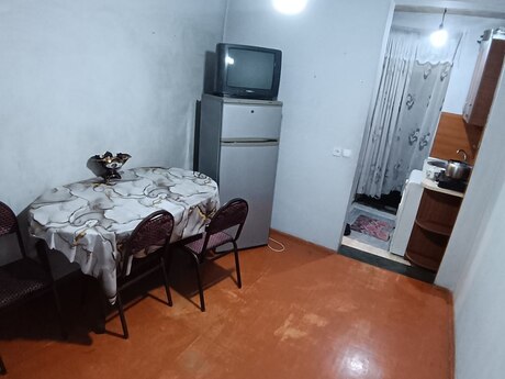 Elan №6337916 - Bakı, Bayıl q., 2 otaqlı, 30 m², 1/1 mərtəbə