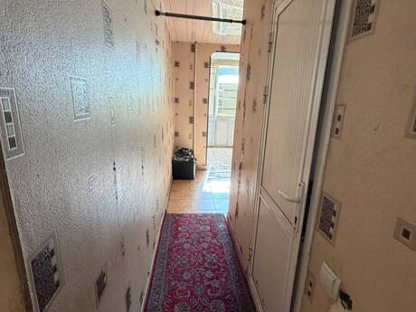 3 otaqlı köhnə tikili - Elmlər Akademiyası m. - 65 m²