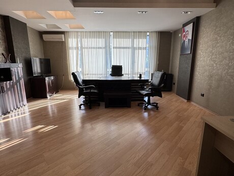 4-комн. офис - м. Нариман Нариманов - 180 м²