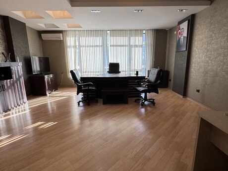 4-комн. офис - м. Нариман Нариманов - 180 м²