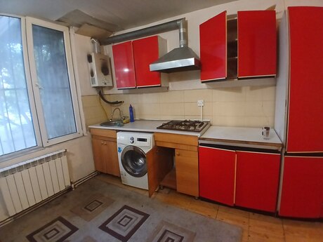 Объявление №6338105 - Баку, м. Иншаатчылар, 2-комн., 40 м², 1/5 этаж