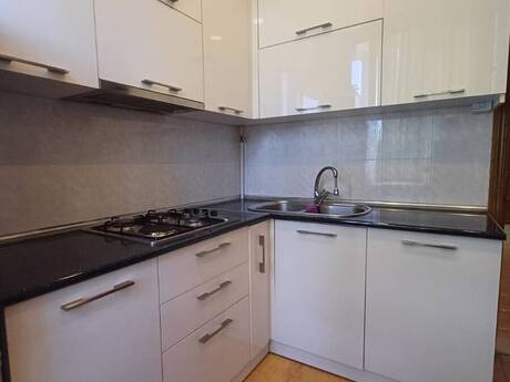 Elan №6338296 - Bakı, 28 May m., 2 otaqlı, 70 m², 5/5 mərtəbə