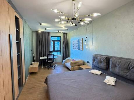 Аренда: 5-комнатная квартира, 255 м², Nizami: 4 000 ₼/мес 5
