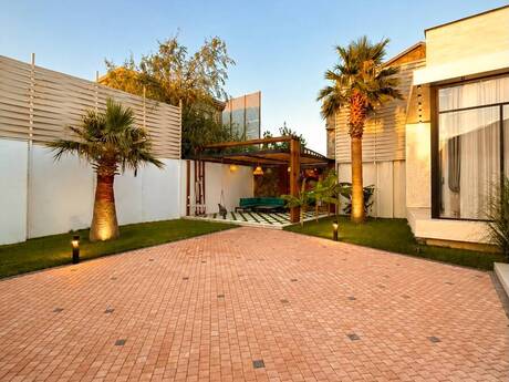 5 otaqlı həyət evi/bağ evi - Mərdəkan q. - 260 m²