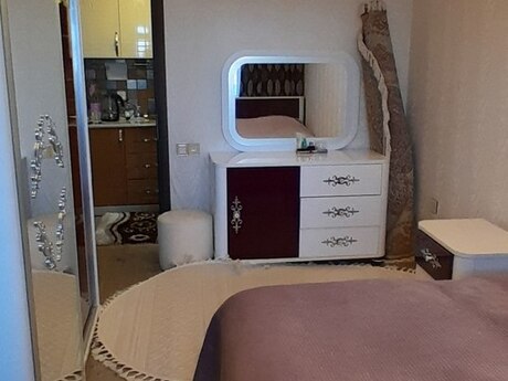 2-room apartment, 67 m², Bakıxanov: 135 000 ₼ 2