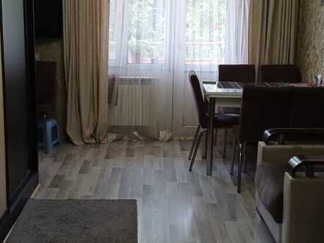 Elan №6338504 - Bakı, Yasamal q., 3 otaqlı, 75 m², 3/5 mərtəbə