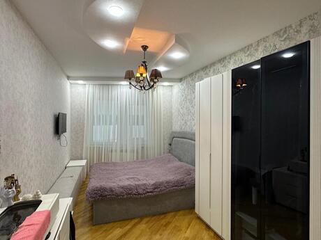 4-room apartment, 131 m², Bakıxanov: 215 000 ₼ 2