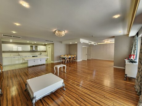 Kirayə 4 otaqlı mənzil, 250 m², Nəsimi: 4 500 ₼/ay 3