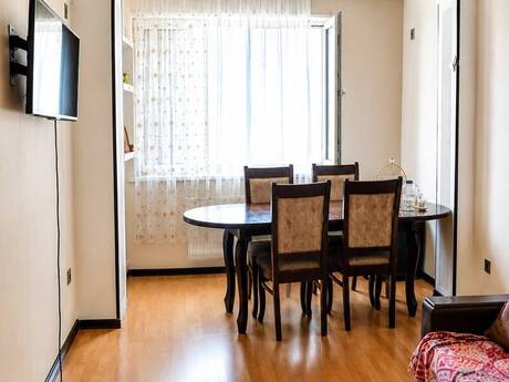 Elan №6338742 - Bakı, 28 May m., 2 otaqlı, 57 m², 5/9 mərtəbə