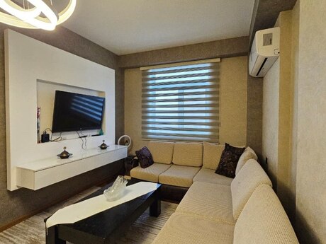 3 otaq · 96 m² · 2/6 mərtəbə, Masazır