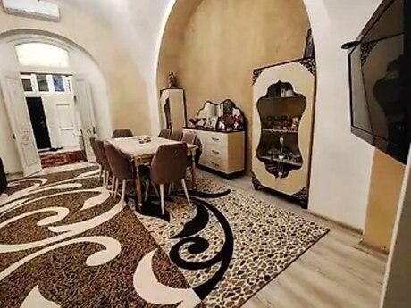 4-комнатная квартира, 112 м², 28 May: 280 000 ₼ 2