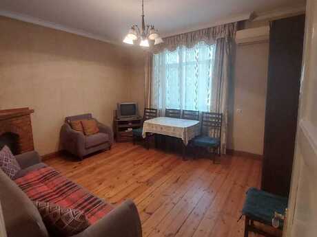 2 otaqlı köhnə tikili - Nəsimi r. - 50 m²