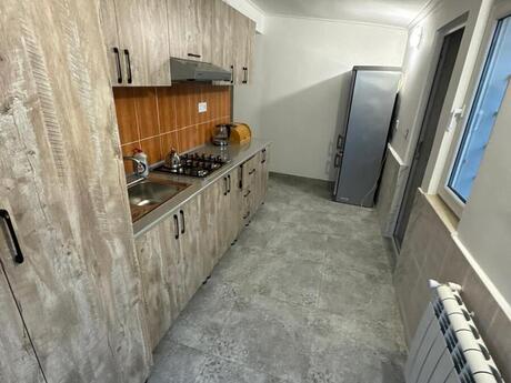Elan №6339671 - Bakı, İnşaatçılar m., 4 otaqlı, 130 m²
