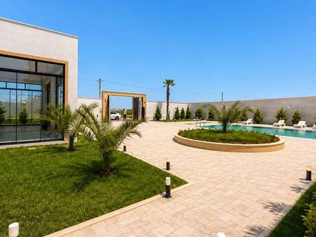 5 otaqlı həyət evi/bağ evi - Mərdəkan q. - 570 m²