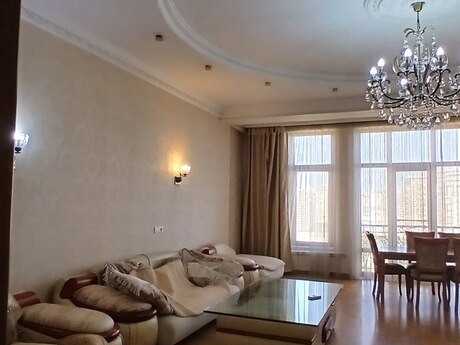 3 otaqlı mənzil, 163 m², Ağ şəhər: 930 000 ₼ 2