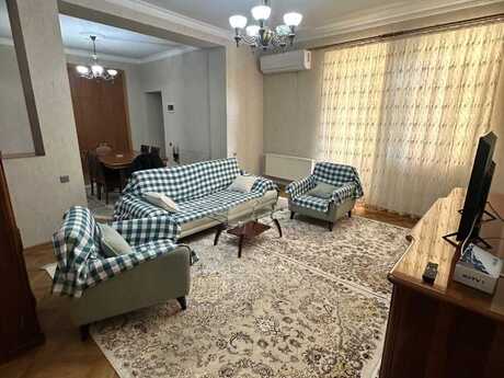 3 otaq · 95 m² · 2/5 mərtəbə, Nəsimi