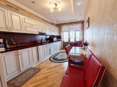 4 otaqlı mənzil, 185 m², Nərimanov: 553 000 ₼ 3