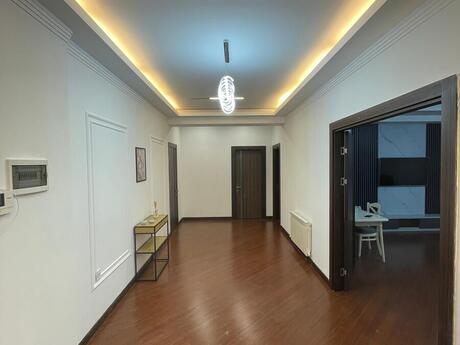Elan №6339942 - Bakı, Gənclik m., 3 otaqlı, 150 m², 7/17 mərtəbə
