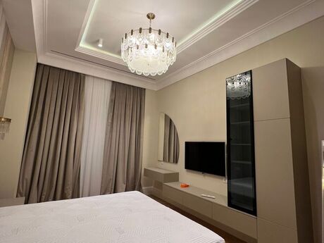 Kirayə 4 otaqlı mənzil, 165 m², Ağ şəhər: 3 500 ₼/ay 4