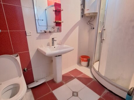 Neftçilərdə 3 otaqlı köhnə tikili mənzil kirayə verilir, 80 m², 600 AZN/ay, şəkil 5 / 7