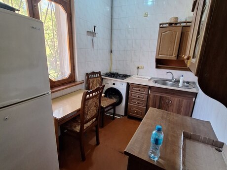 Neftçilərdə 3 otaqlı köhnə tikili mənzil kirayə verilir, 80 m², 600 AZN/ay, şəkil 2 / 7