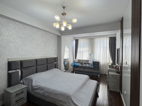 4 otaqlı mənzil, 215 m², Azadlıq Prospekti: 650 000 ₼ 4