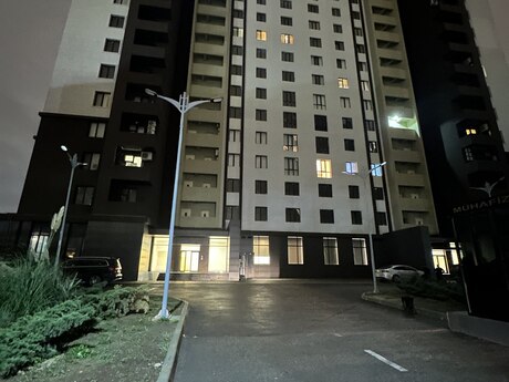 4 otaqlı yeni tikili - Şah İsmayıl Xətai m. - 181 m²