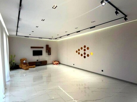 Elan №6340472 - Bakı, Şüvəlan q., 3 otaqlı, 130 m²
