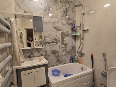 2 otaqlı mənzil, 50 m², 28 May: 250 000 ₼ 2
