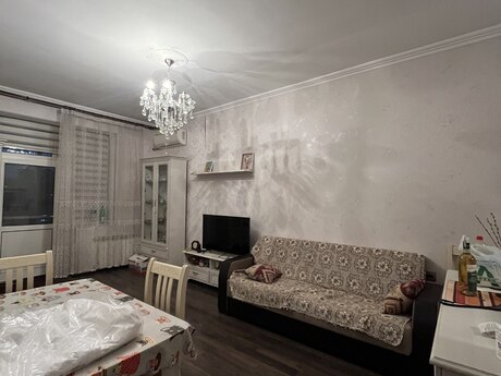 Elan №6340134 - Bakı, 28 May m., 2 otaqlı, 65 m², 5/5 mərtəbə