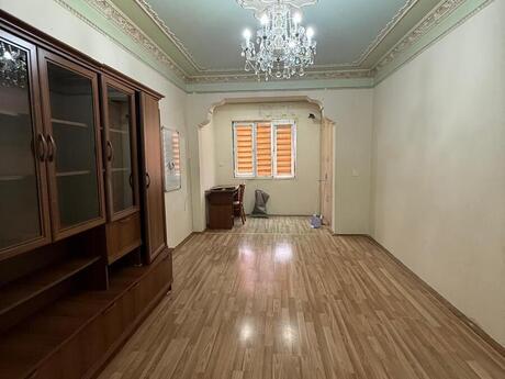Elan №6340727 - Bakı, Memar Əcəmi m., 2 otaqlı, 55 m², 2/5 mərtəbə