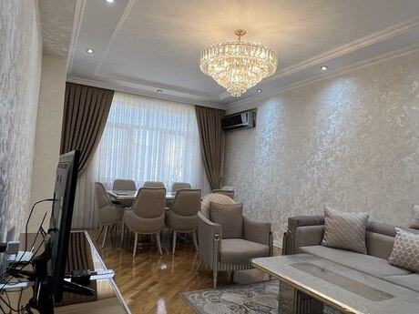3 otaqlı mənzil, 120 m², İnşaatçılar: 350 000 ₼ 2